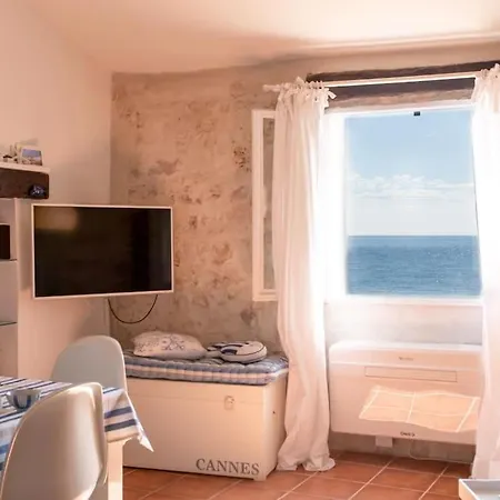 A9 - 1 Bdr Fantastic Sea View Remparts Old - Ac *